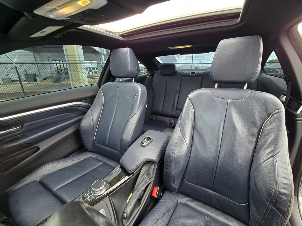 Used 2020 BMW 430i Coupe w/ M Sport Package RWD image 27