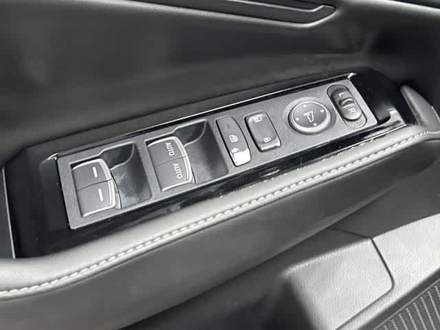 Used 2025 Honda Accord Touring image 19