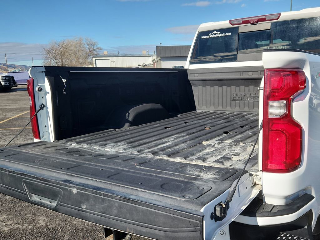 Used 2021 Chevrolet Silverado 3500 High Country w/ Z71 Off-Road Package image 13