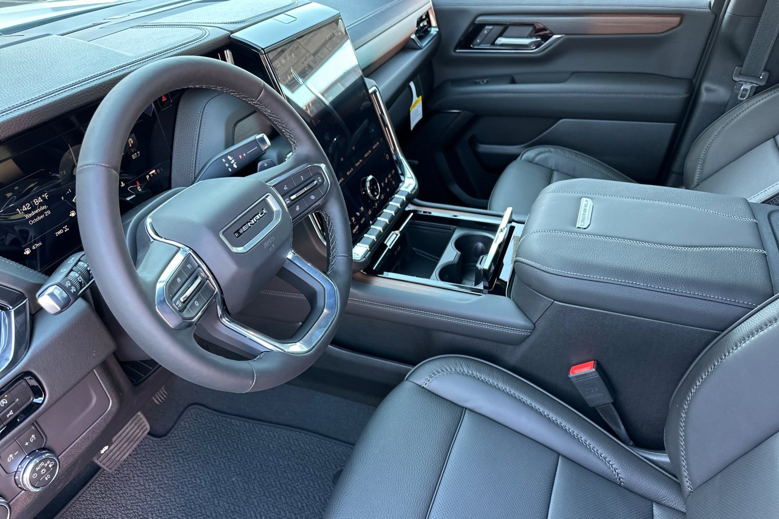 New 2026 GMC Yukon XL Denali image 8