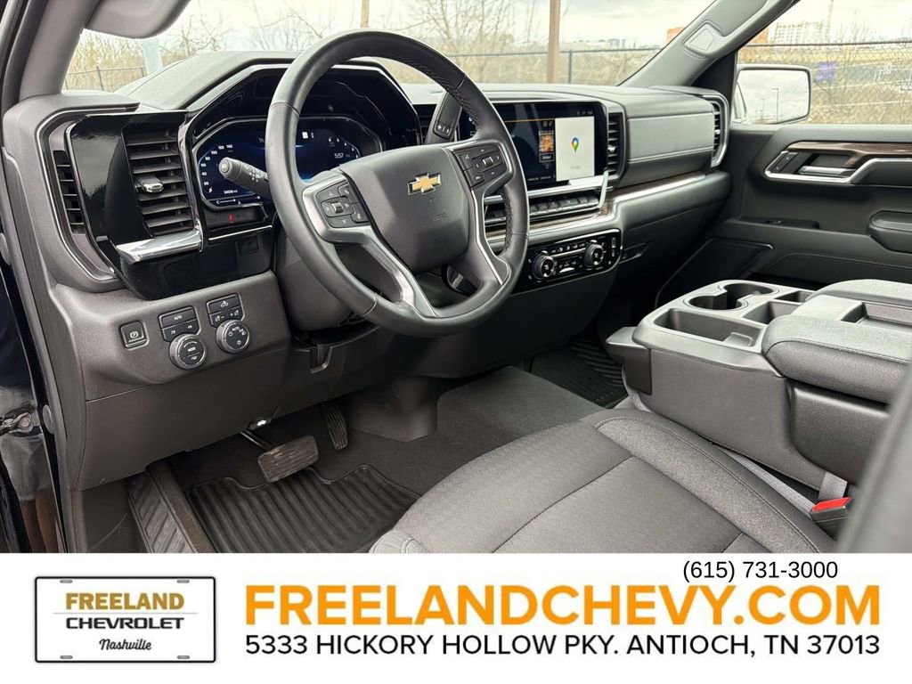 Used 2023 Chevrolet Silverado 1500 LT image 31