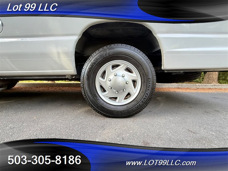 Used 2009 Ford E-350 and Econoline 350 Extended Super Duty RWD image 27