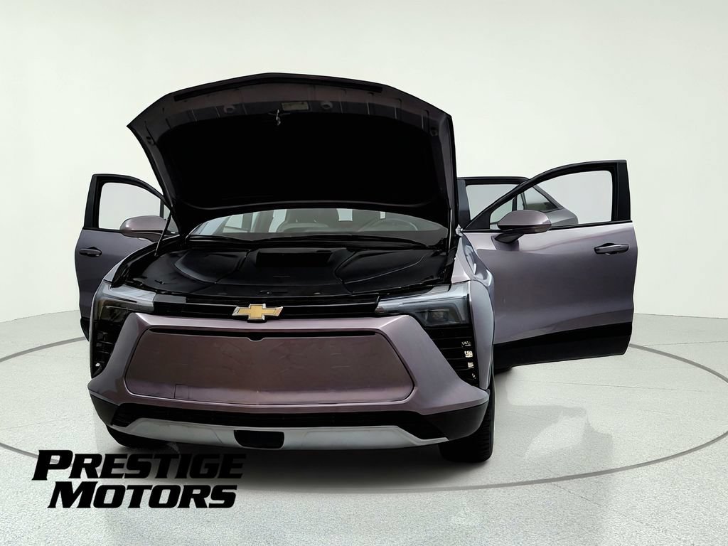 Used 2024 Chevrolet Blazer EV LT AWD/4WD image 12