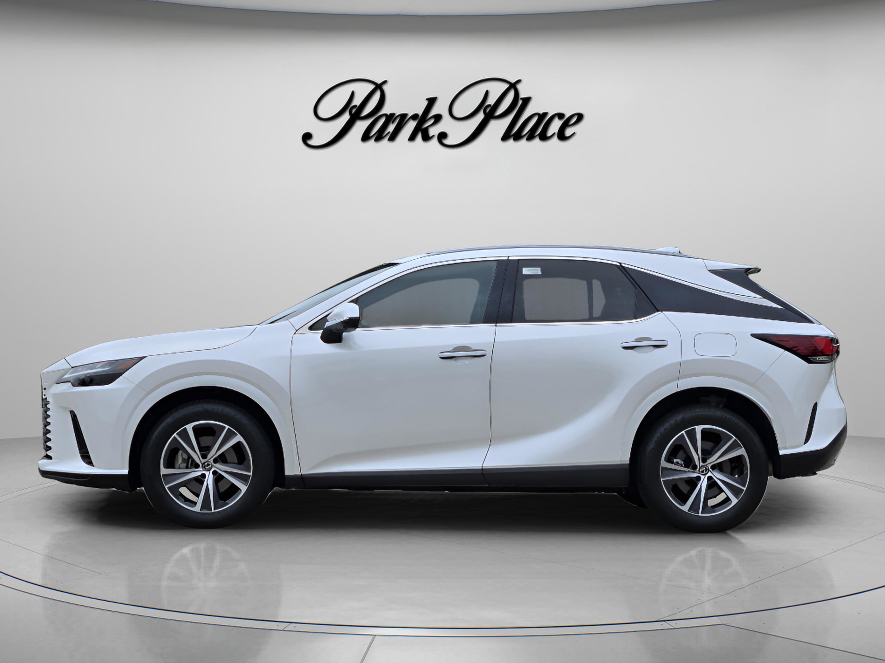 Used 2025 Lexus RX 350 Premium w/ Accessory Package (Z1) FWD image 2