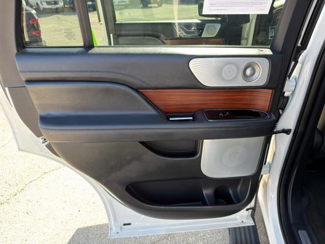 Used 2024 Lincoln Navigator Reserve AWD/4WD image 21
