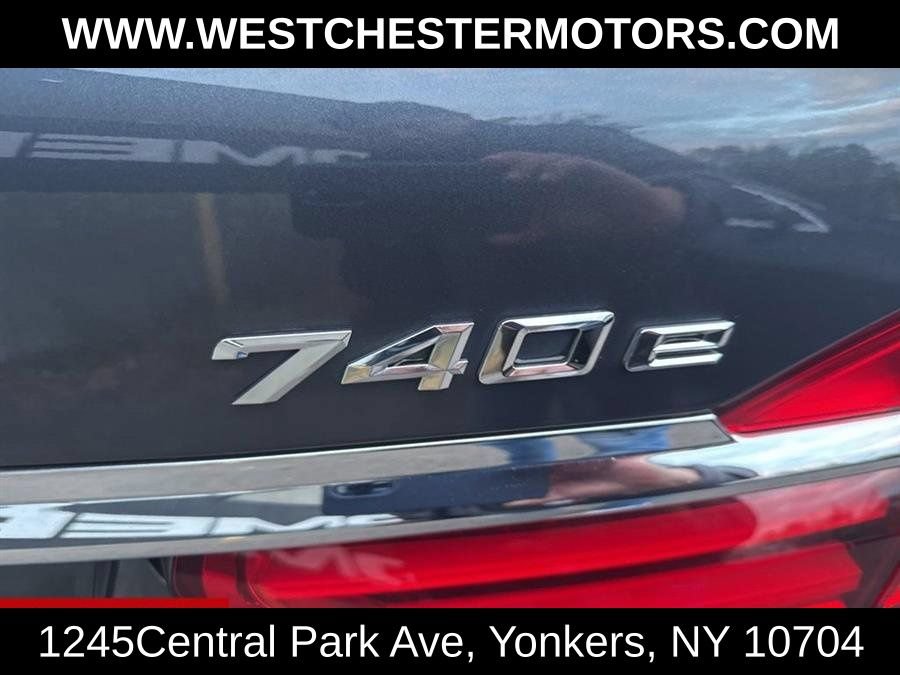 Used 2019 BMW 740e xDrive w/ Executive Package AWD/4WD image 23