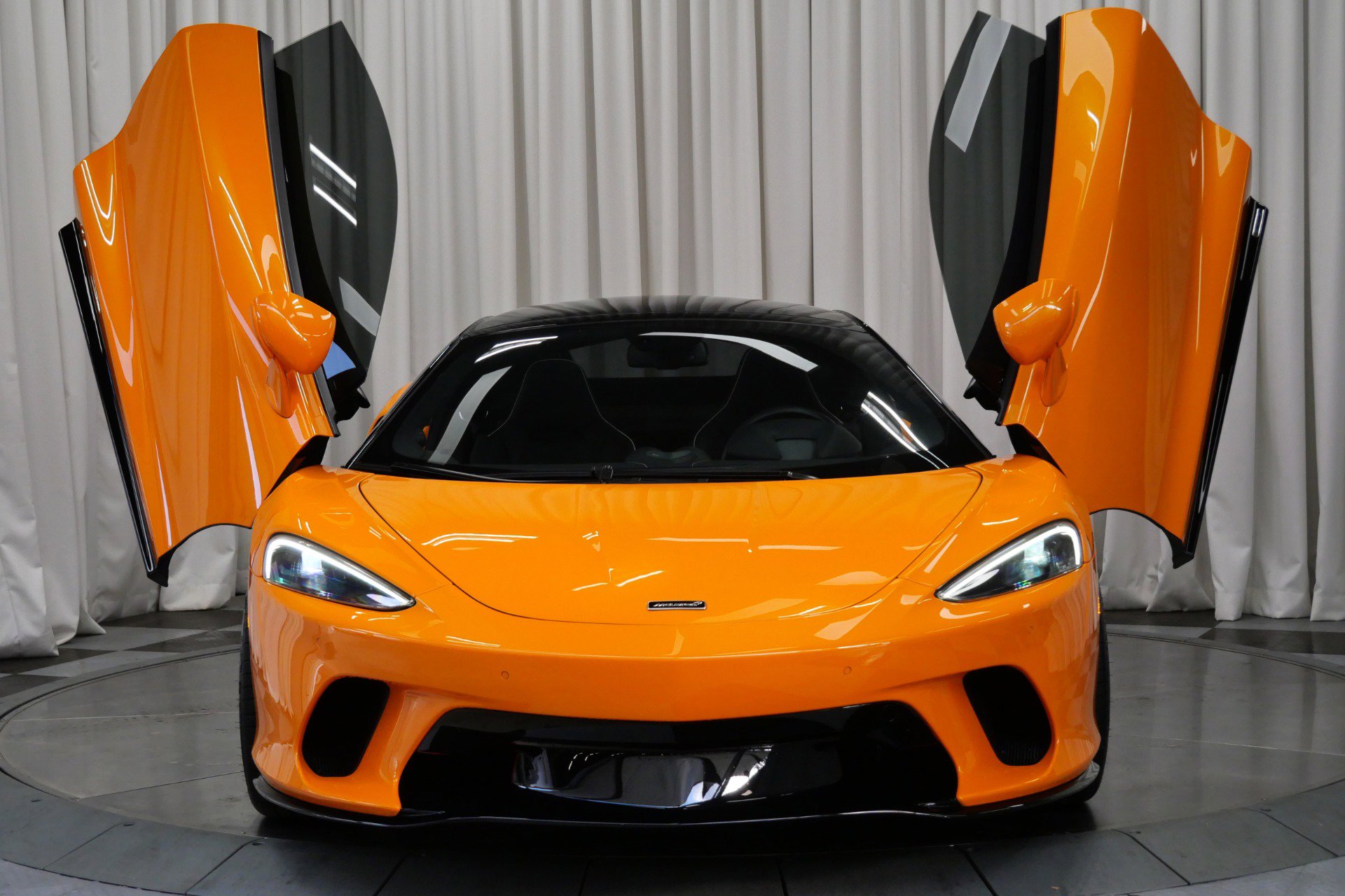 Used 2023 McLaren GT image 34