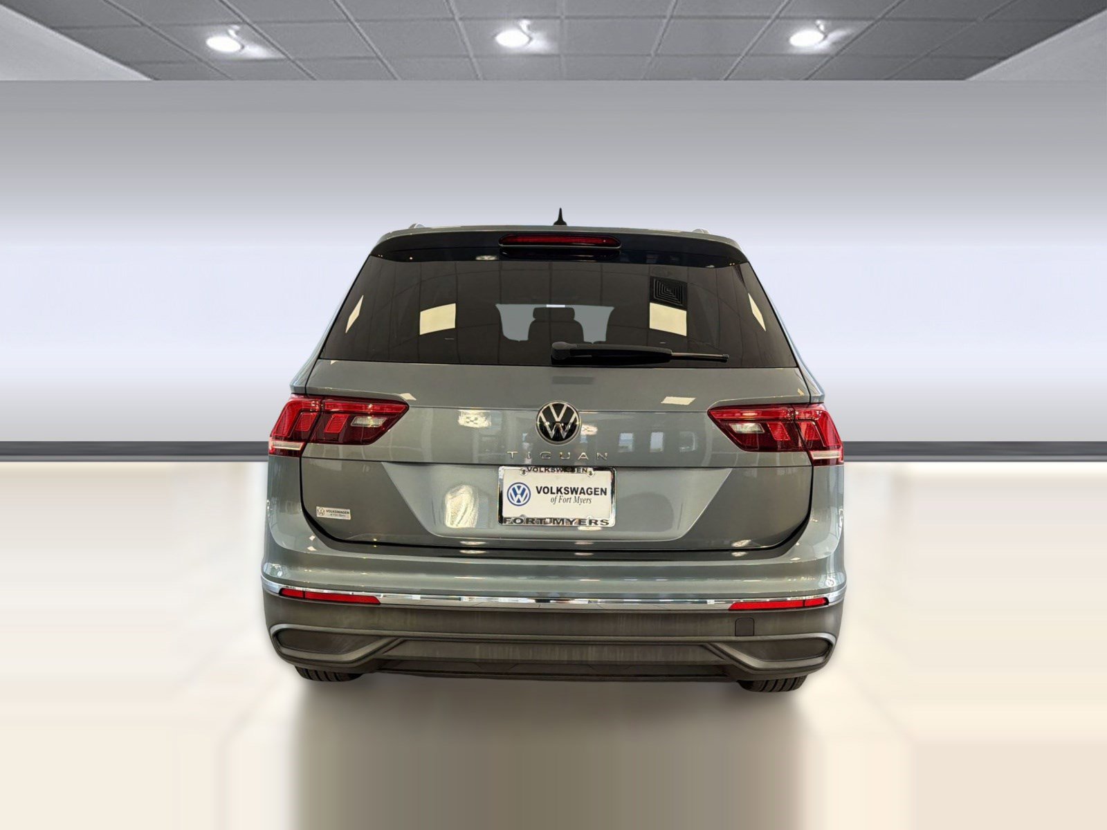 Used 2022 Volkswagen Tiguan S image 10