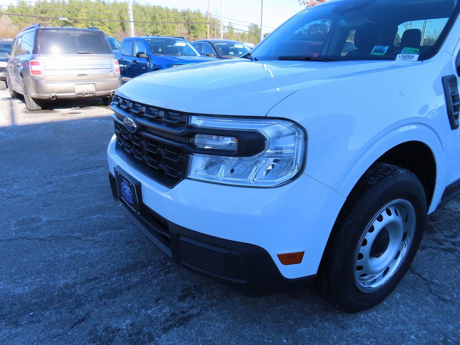 Used 2024 Ford Maverick XL image 8