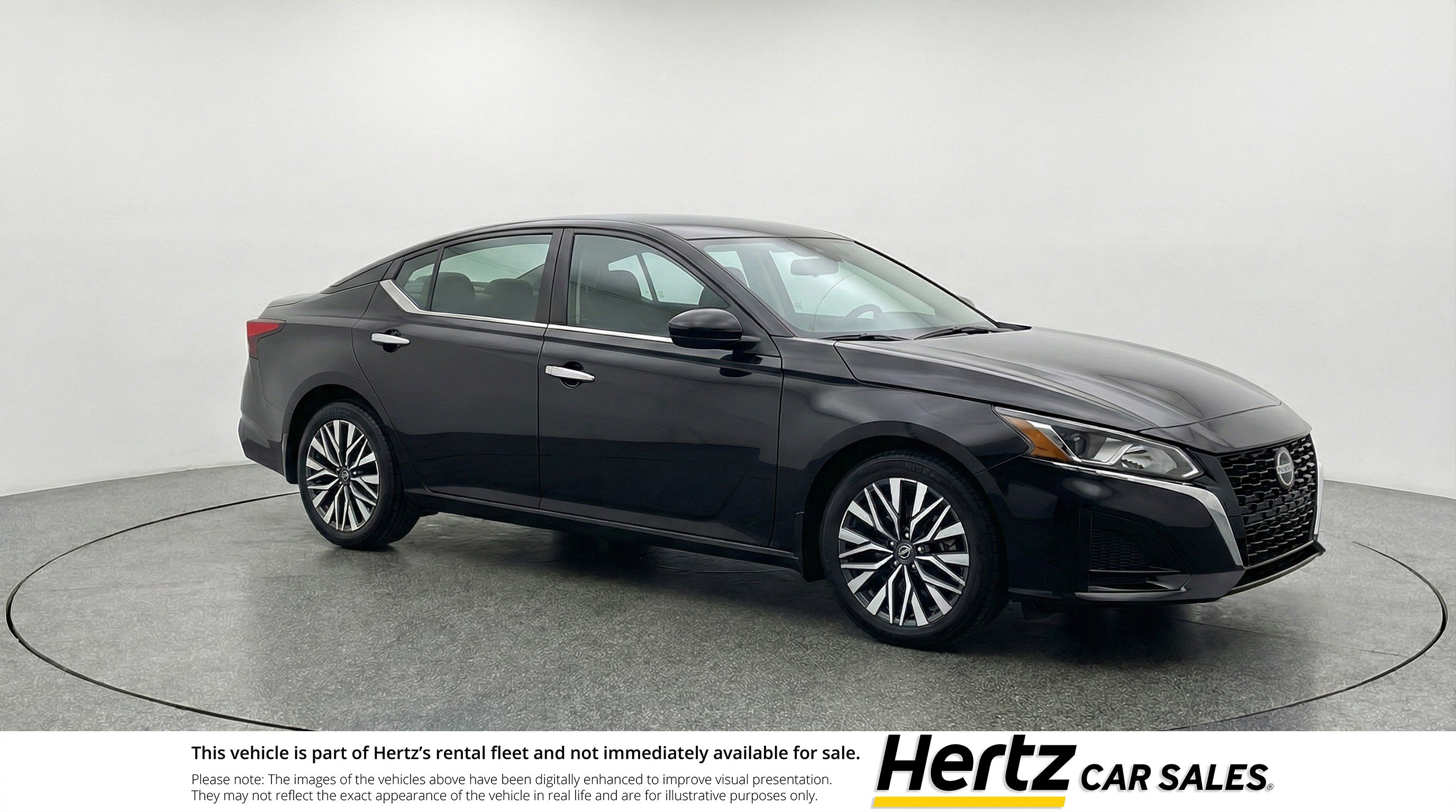 Used 2025 Nissan Altima 2.5 SV image 1