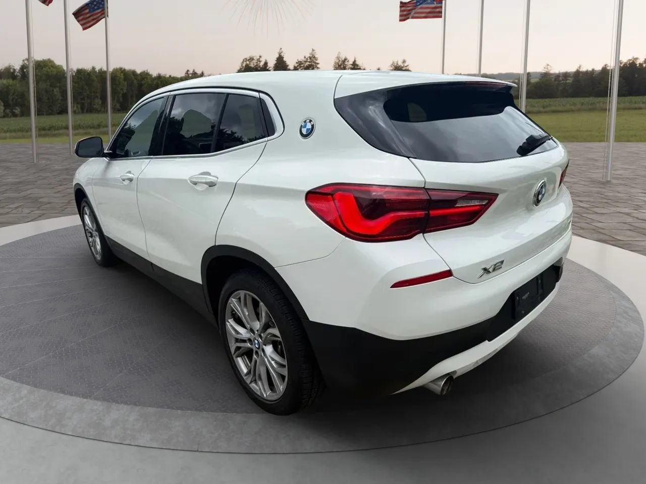 Used 2018 BMW X2 xDrive28i w/ Convenience Package AWD/4WD image 3