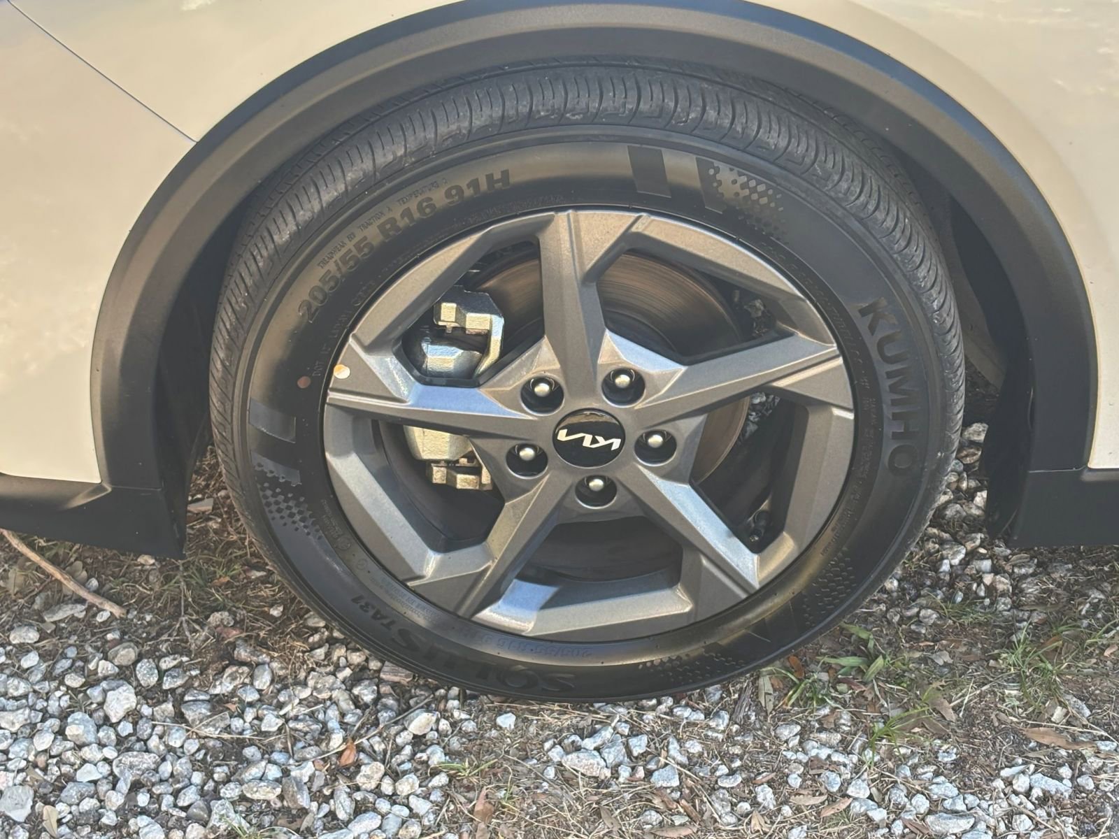 Used 2025 Kia K4 FWD image 32