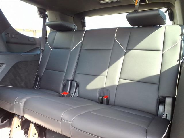 New 2026 Cadillac Escalade Luxury w/ Touring Package AWD/4WD image 9