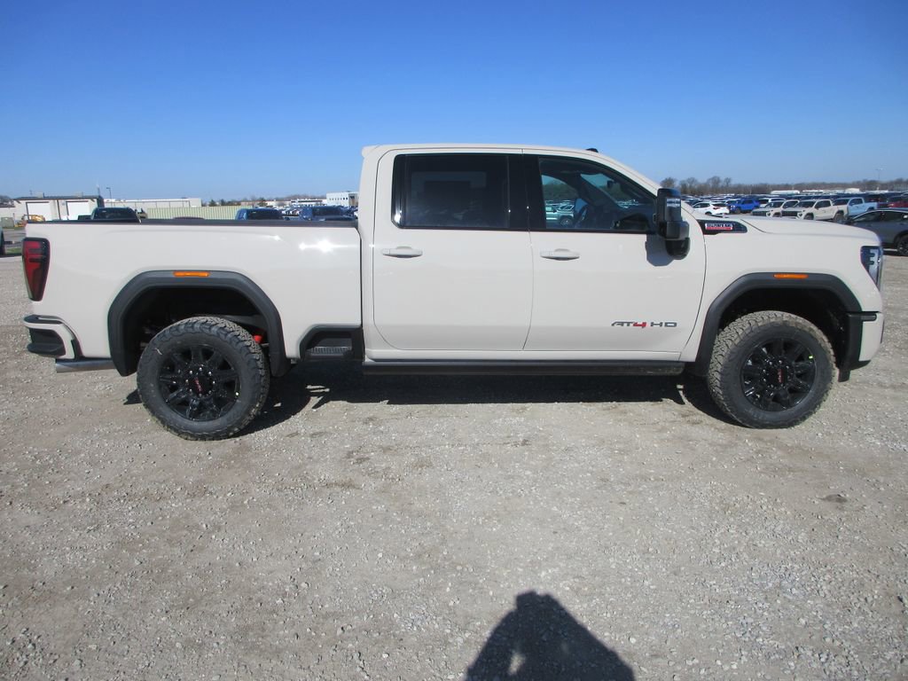 New 2026 GMC Sierra 3500 AT4 w/ AT4 Premium Plus Package image 3