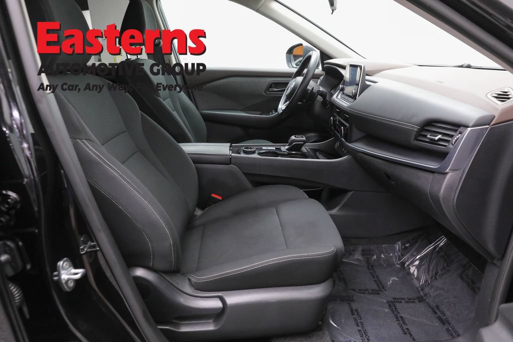 Used 2023 Nissan Rogue S AWD/4WD image 25