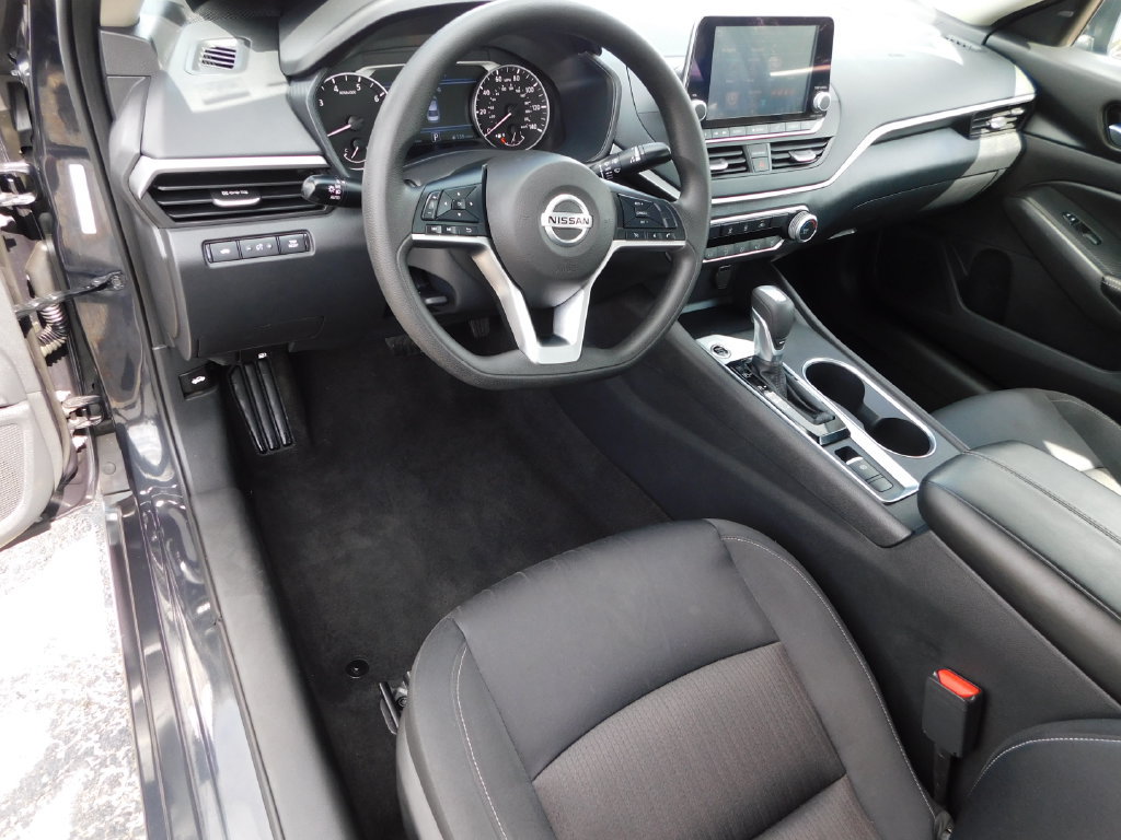 Used 2022 Nissan Altima 2.5 SV AWD/4WD image 14