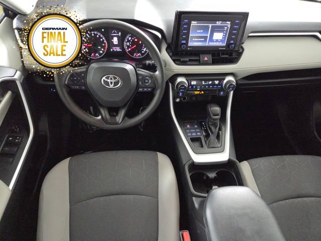 Used 2021 Toyota RAV4 XLE image 15