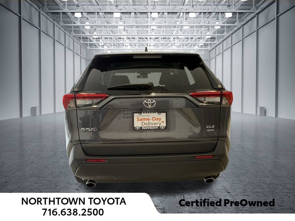 Used 2024 Toyota RAV4 XLE AWD/4WD image 35