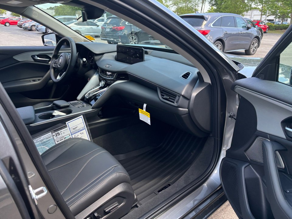 Certified 2025 Acura TLX w/ Technology Package FWD image 28