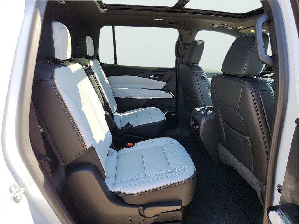 New 2026 Chevrolet Traverse High Country FWD image 19