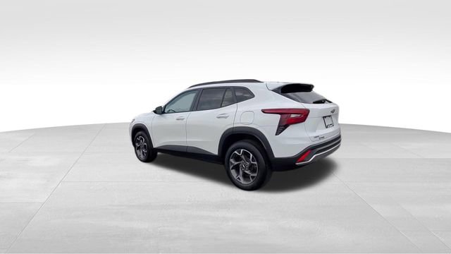 Used 2024 Chevrolet Trax LT w/ Driver Confidence Package image 6