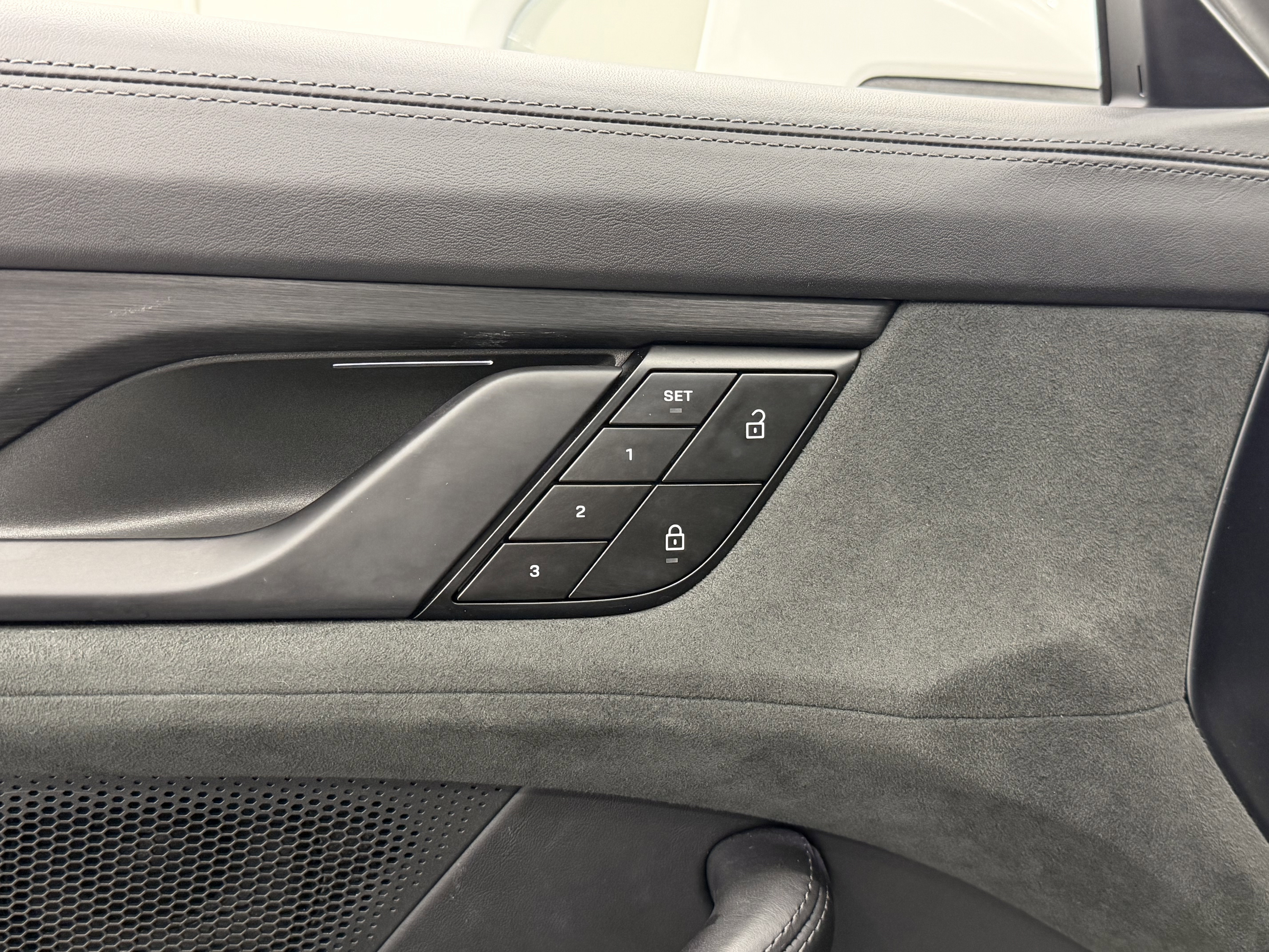 Certified 2024 Porsche Taycan GTS image 29