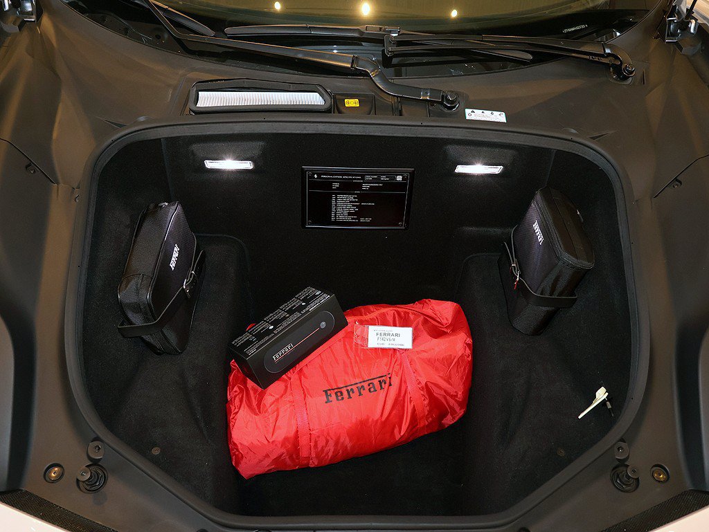 Certified 2018 Ferrari 488 Spider RWD image 95