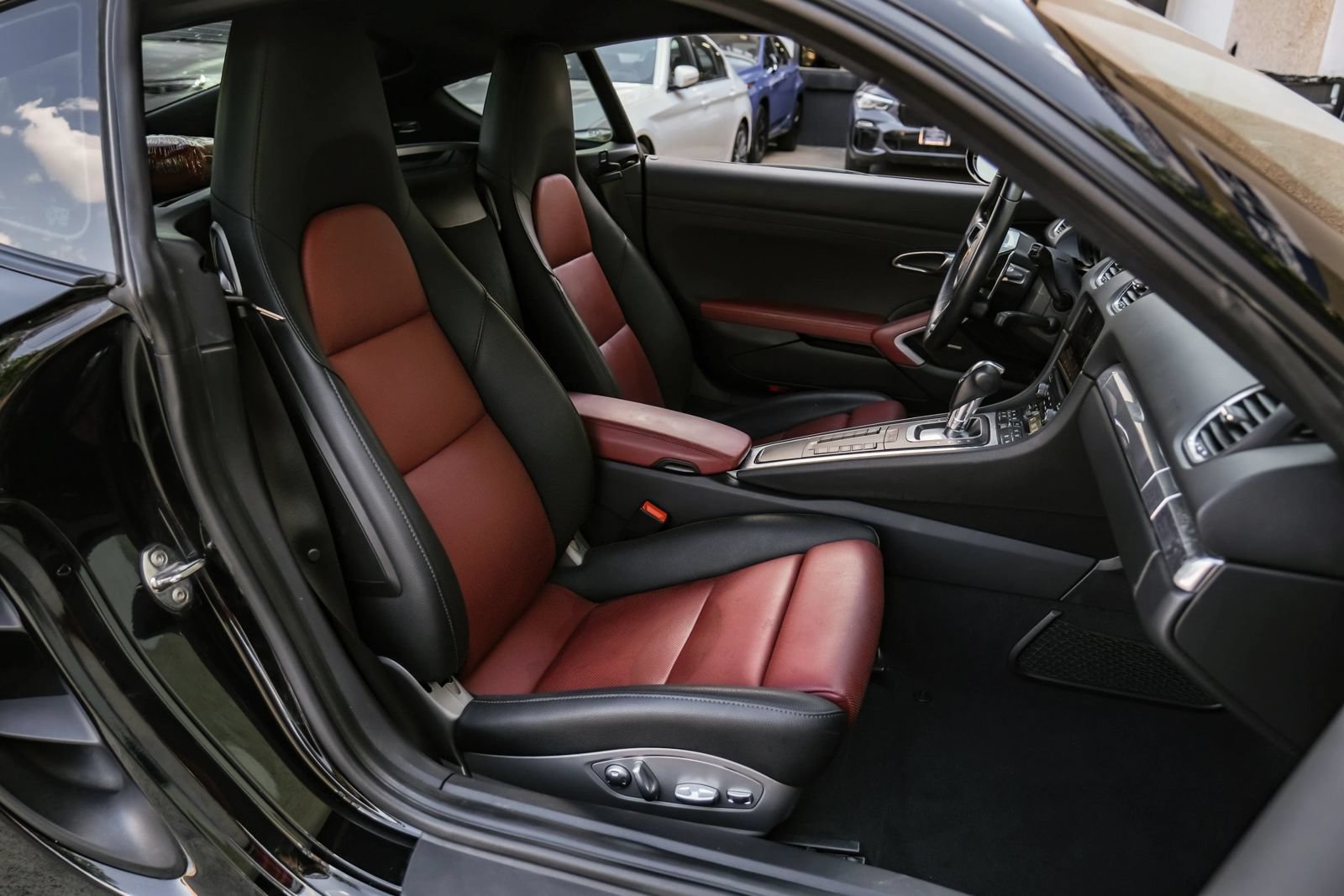 Used 2019 Porsche 718 Cayman S RWD image 27