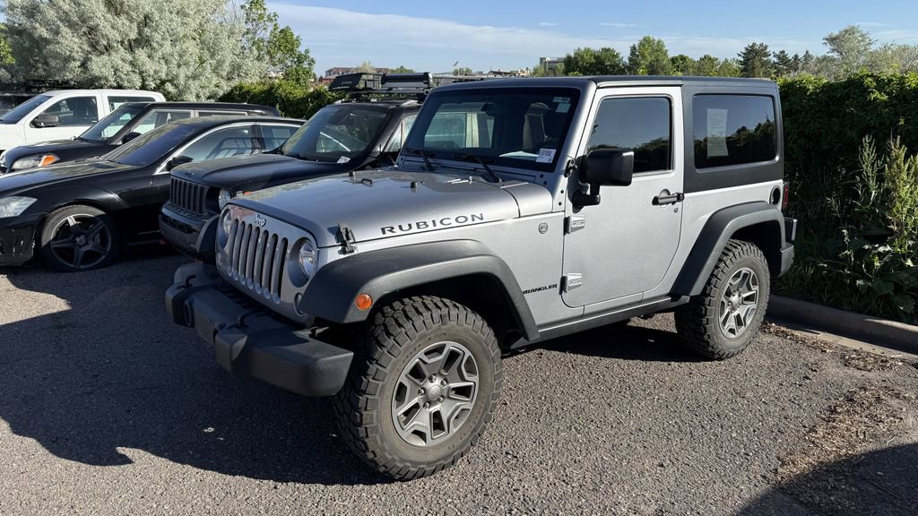 Used 2015 Jeep Wrangler Rubicon w/ Power Convenience Group AWD/4WD image 2
