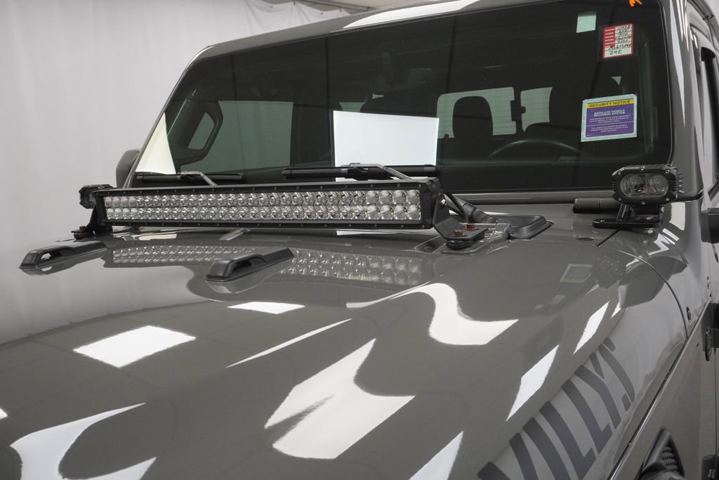 Used 2021 Jeep Gladiator Sport image 10