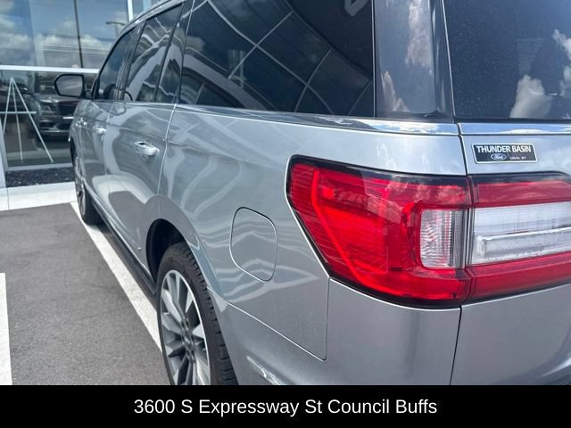 Used 2020 Lincoln Navigator Reserve AWD/4WD image 12