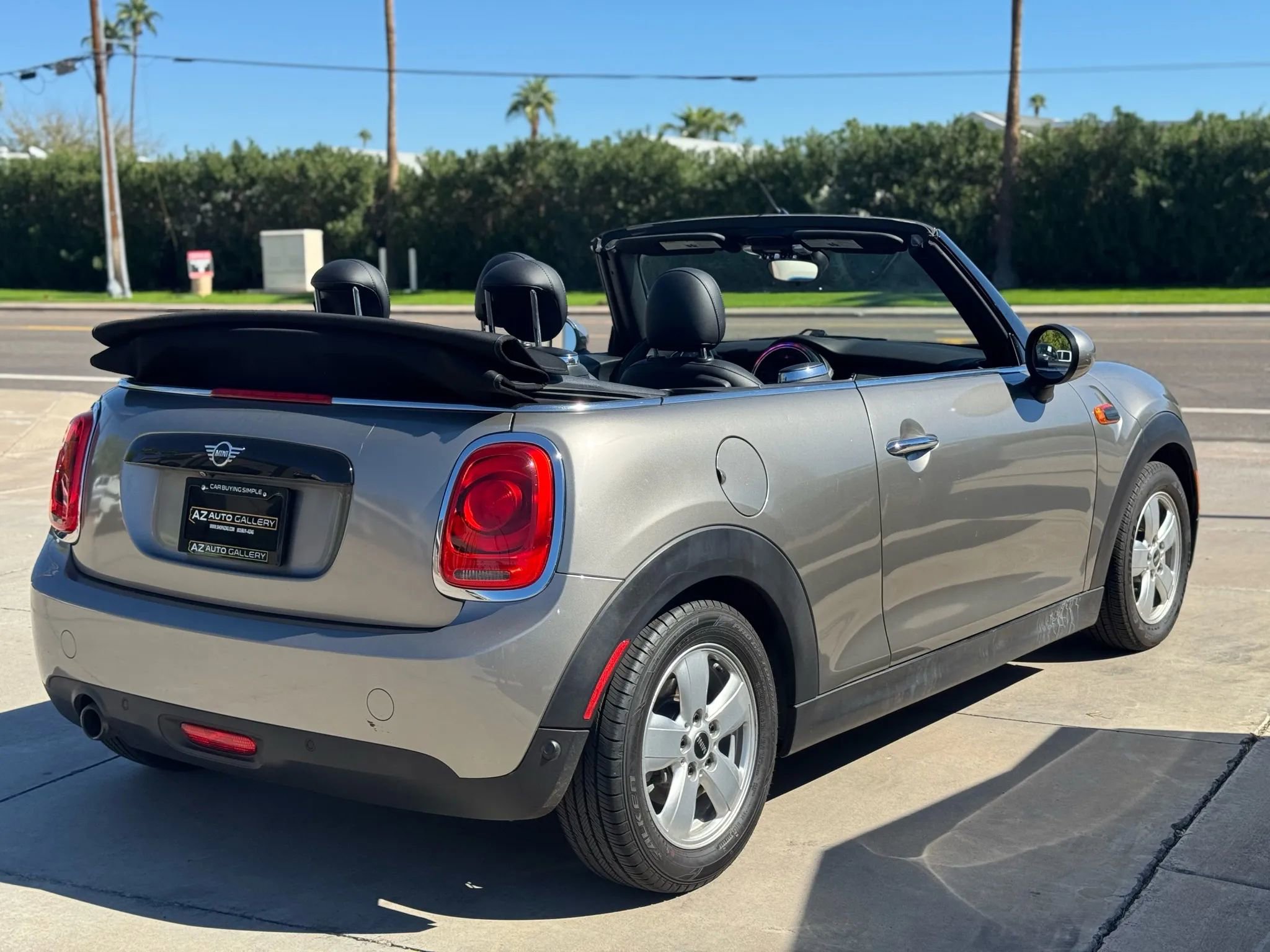 Used 2019 MINI Cooper Convertible image 6