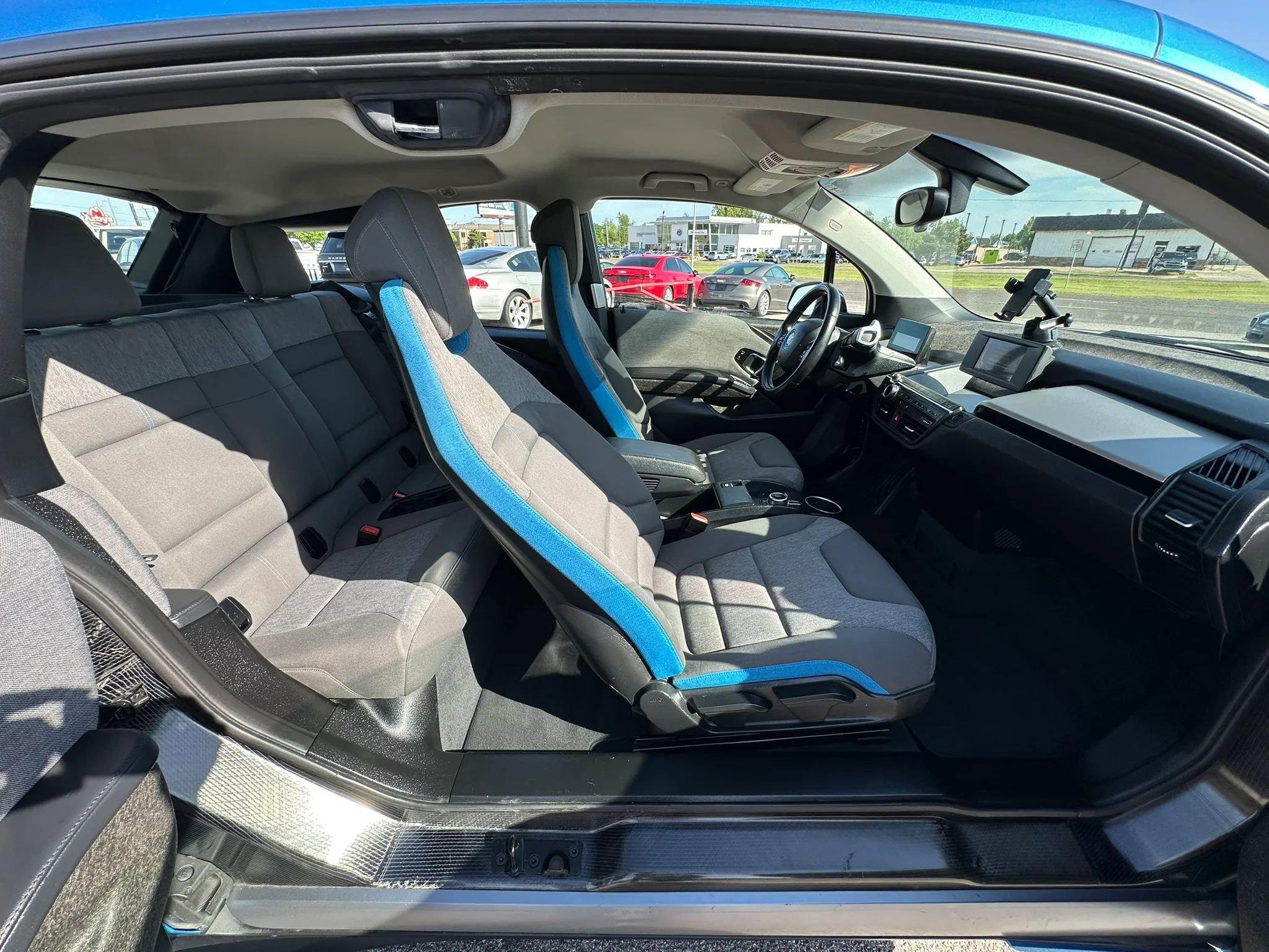 Used 2017 BMW i3 w/ Range Extender RWD image 13