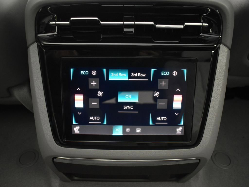 Certified 2025 Cadillac Escalade IQ Sport 1 AWD/4WD image 30