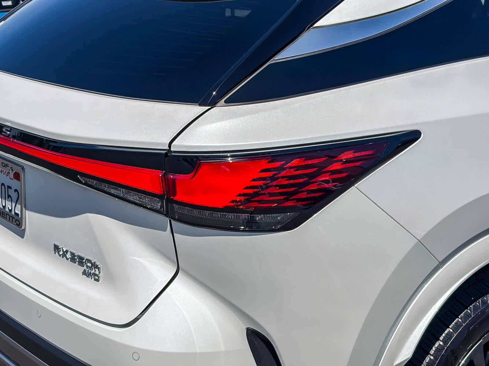 Certified 2025 Lexus RX 350h w/ Convenience Package AWD/4WD image 8
