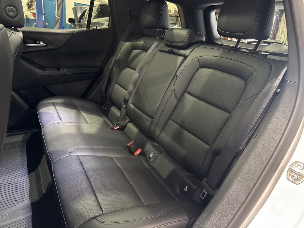 New 2026 Chevrolet Equinox LT w/ Convenience Package II image 40