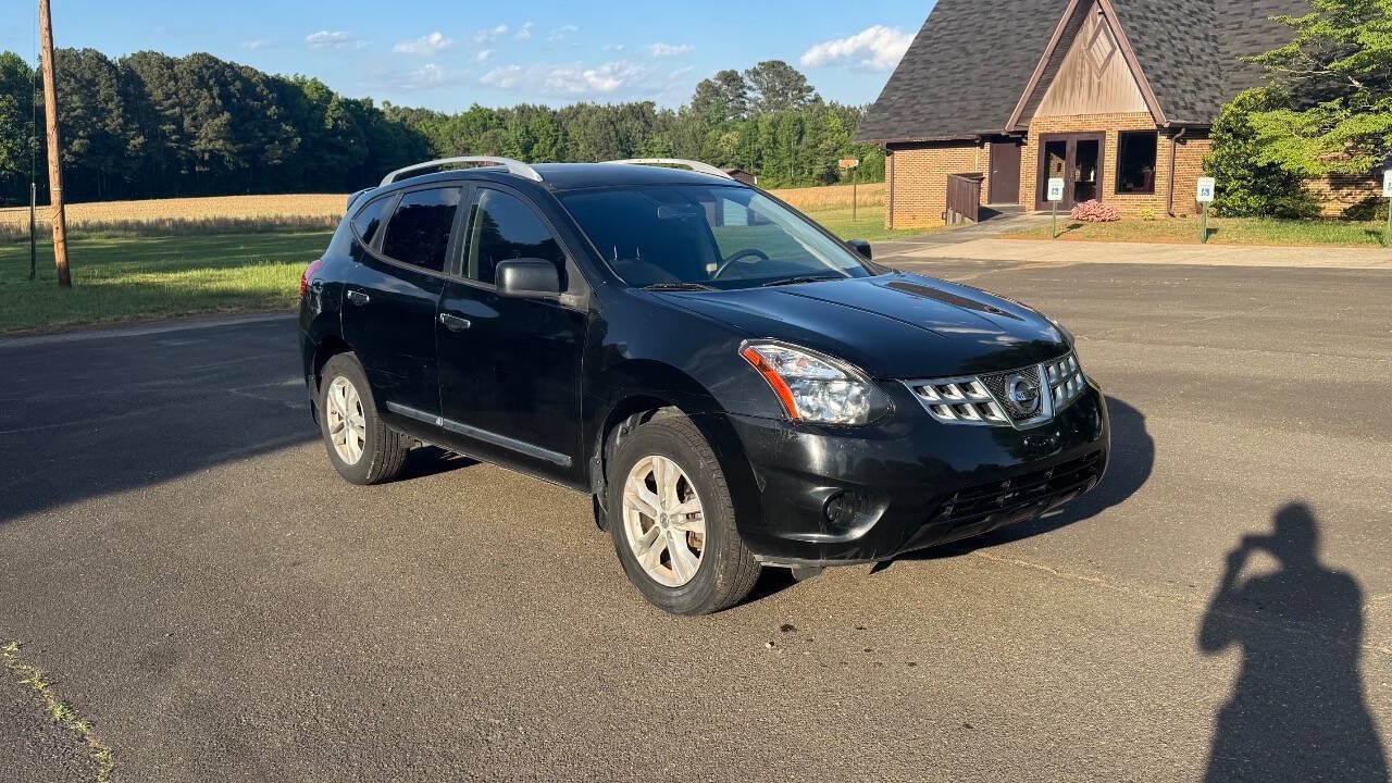 Used 2015 Nissan Rogue S w/ Convenience Package AWD/4WD image 2