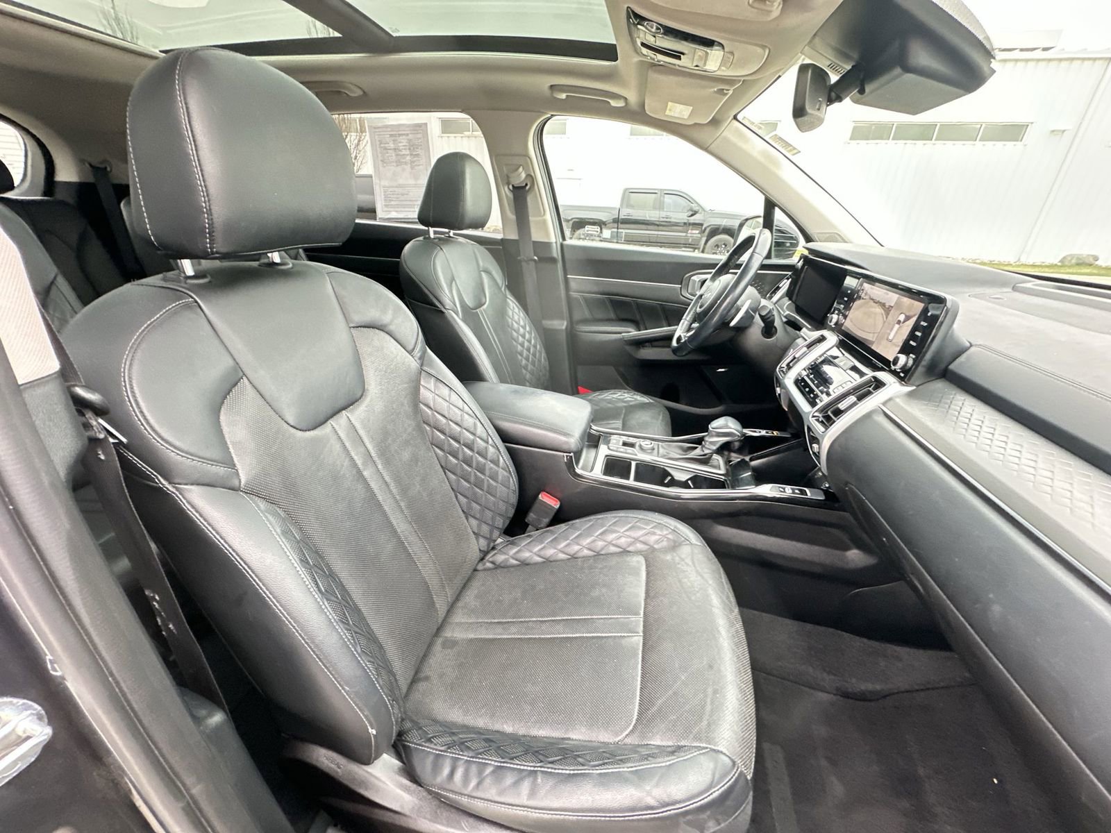 Used 2022 Kia Sorento SX FWD image 29