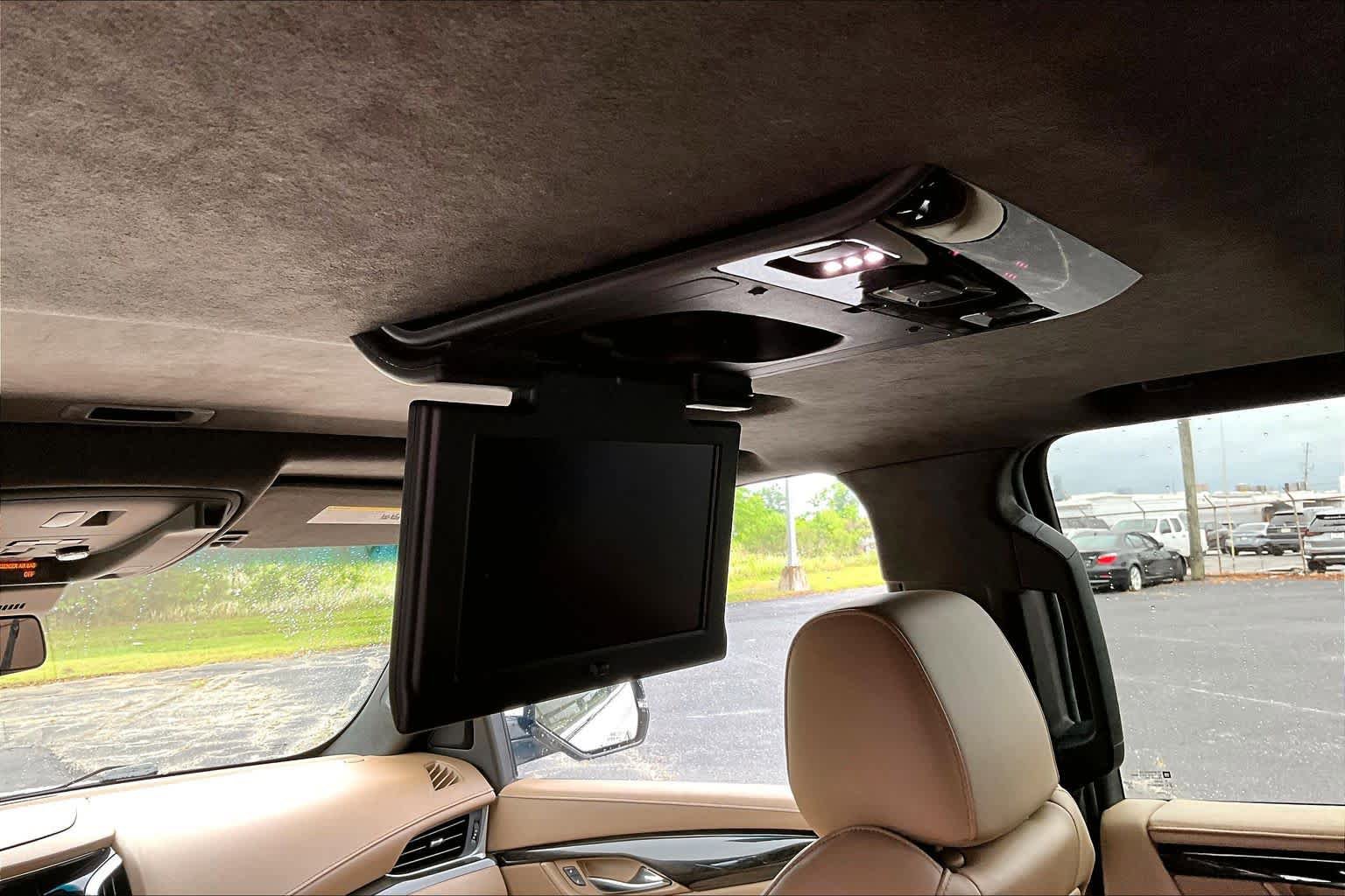 Used 2020 Cadillac Escalade Platinum RWD image 34
