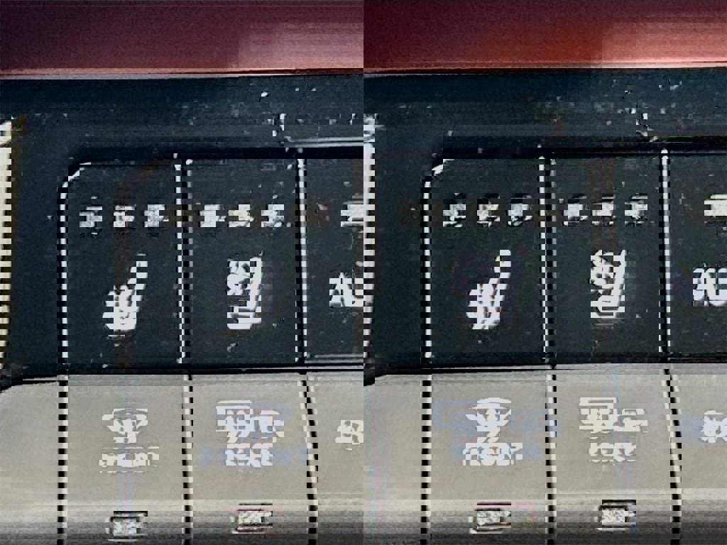 New 2026 Toyota Prius Plug-In Hybrid image 17