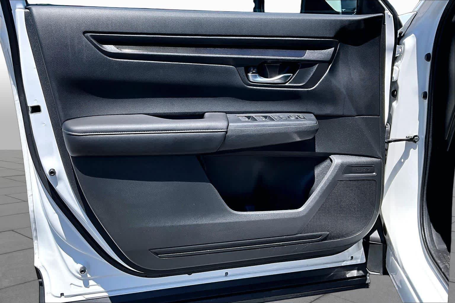 Used 2025 Honda CR-V EX image 22