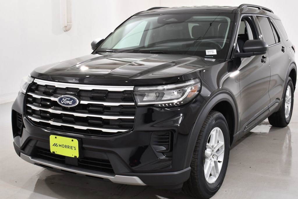 New 2026 Ford Explorer Active image 2