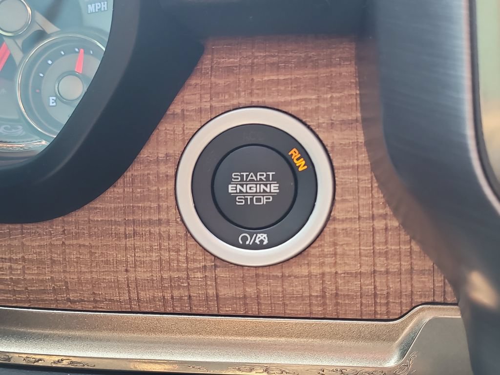 Used 2019 RAM 1500 Limited AWD/4WD image 32