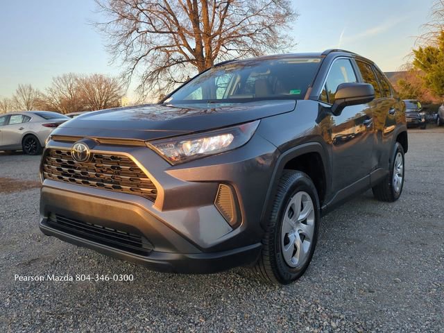 Used 2021 Toyota RAV4 LE image 9