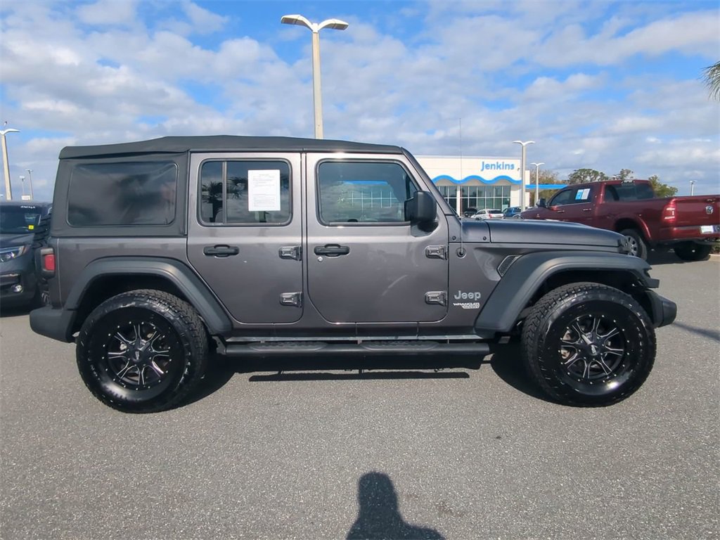 Used 2018 Jeep Wrangler Unlimited Sport image 3