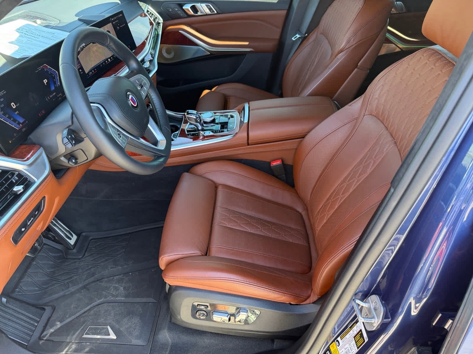 Used 2024 BMW ALPINA XB7 AWD/4WD image 10