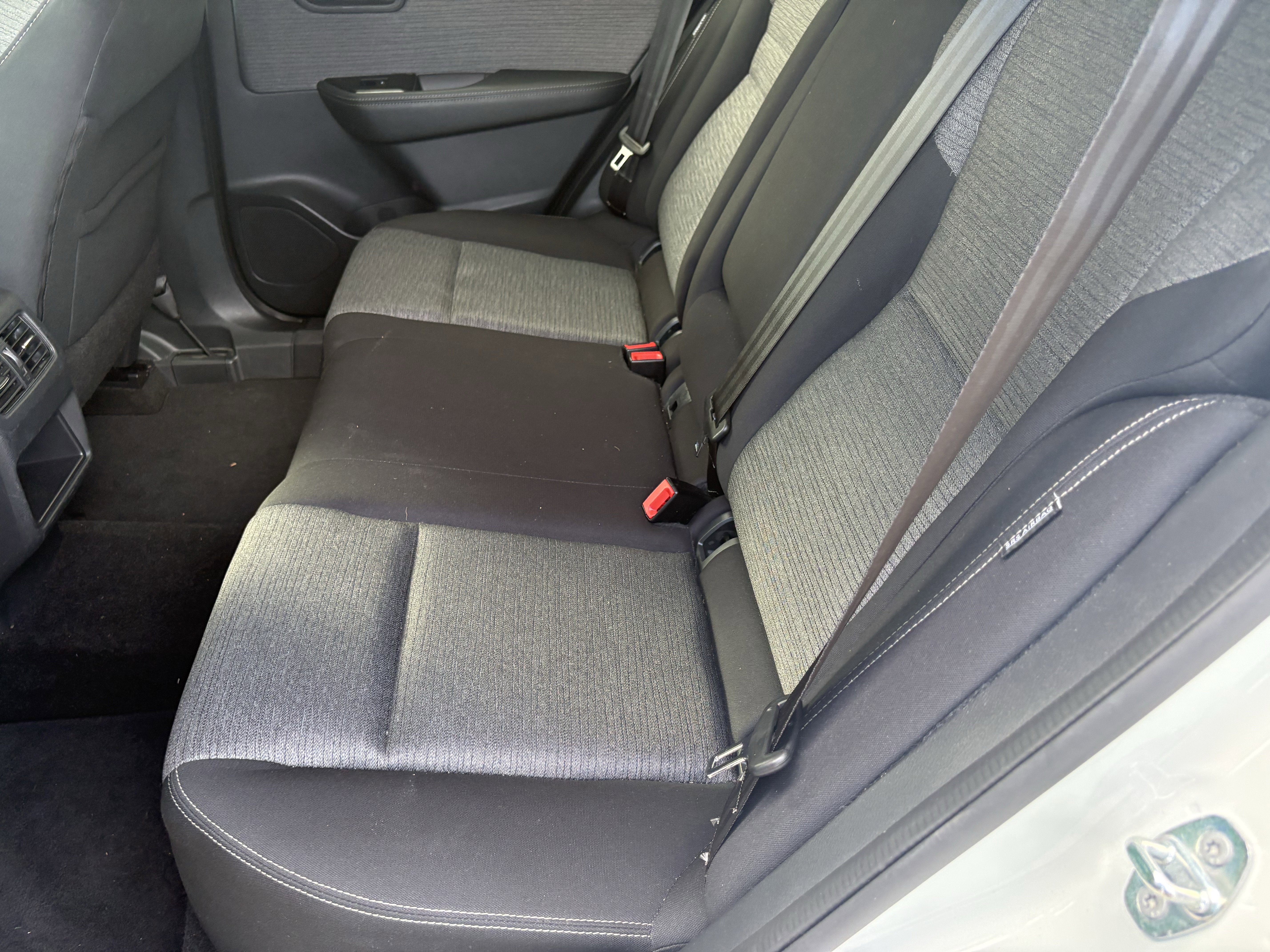 Used 2021 Nissan Rogue S AWD/4WD image 9