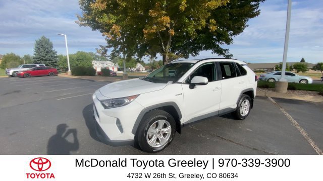 Used 2021 Toyota RAV4 XLE w/ Convenience Package AWD/4WD image 4