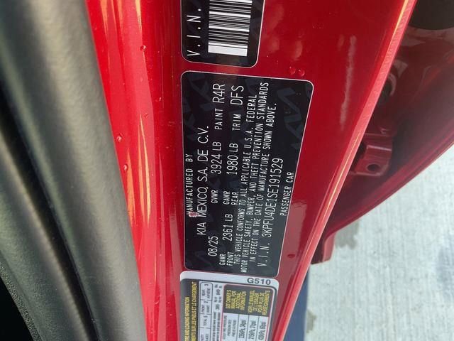 Used 2025 Kia K4 EX image 30