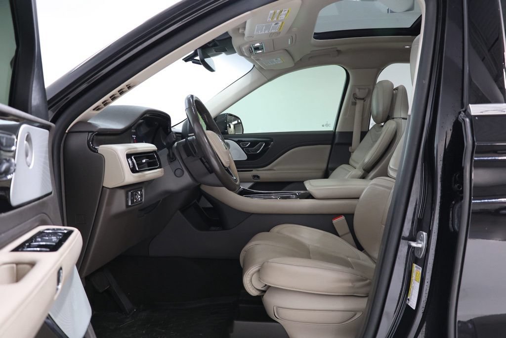 Used 2020 Lincoln Aviator Reserve w/ Equipment Group 202A AWD/4WD image 17